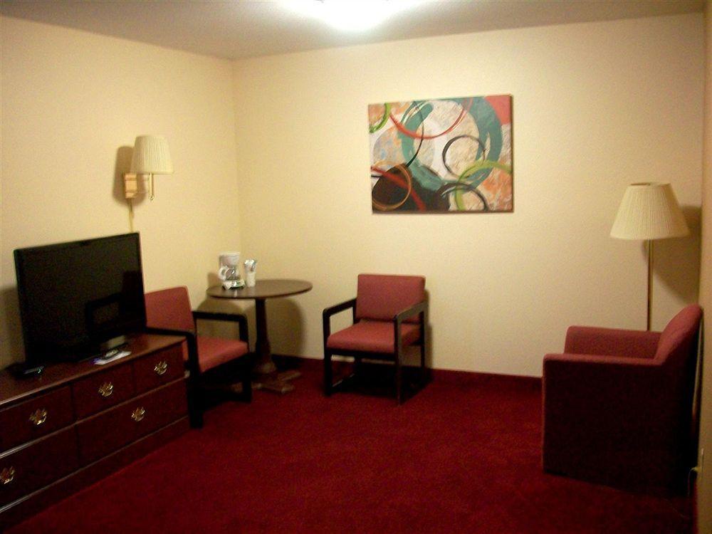 Quality Inn & Suites Brandenburg - Fort Knox Экстерьер фото