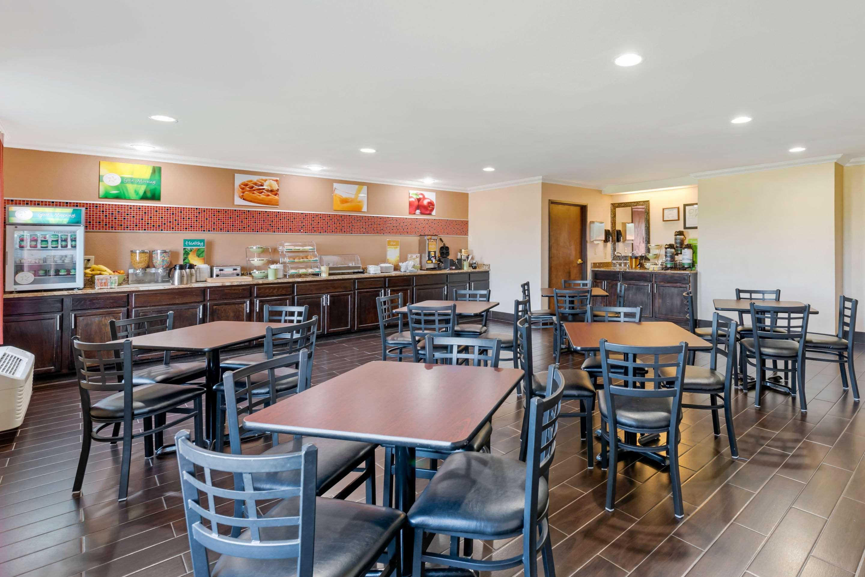 Quality Inn & Suites Brandenburg - Fort Knox Экстерьер фото