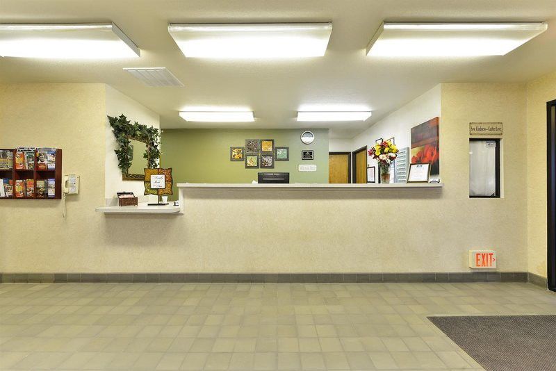 Quality Inn & Suites Brandenburg - Fort Knox Экстерьер фото