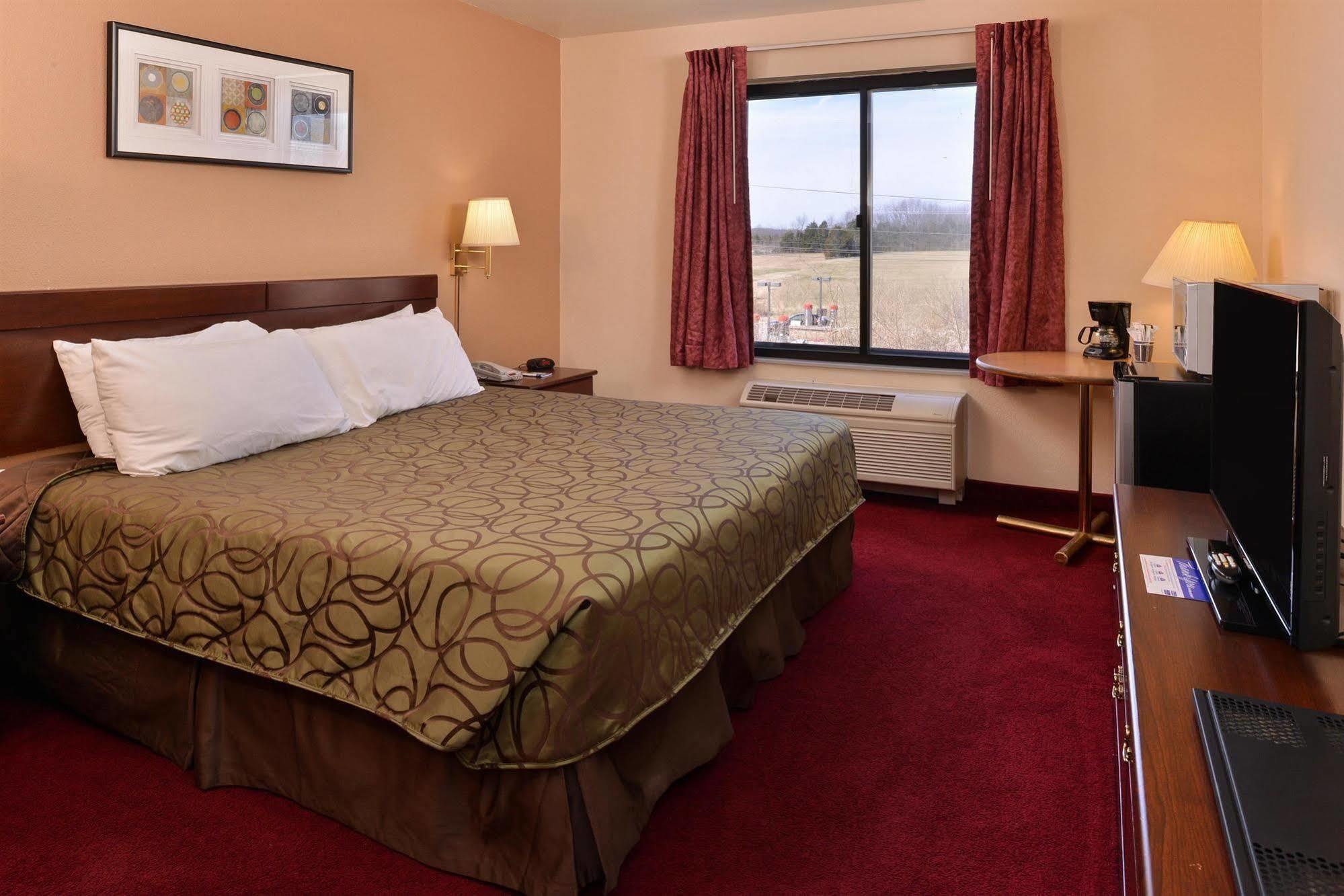 Quality Inn & Suites Brandenburg - Fort Knox Экстерьер фото