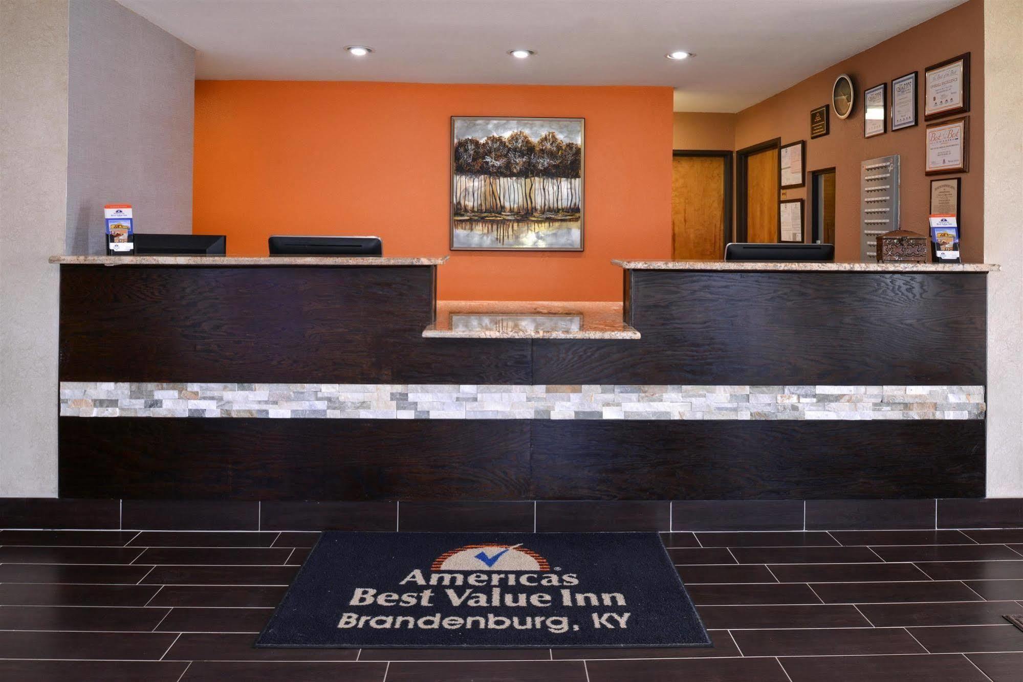 Quality Inn & Suites Brandenburg - Fort Knox Экстерьер фото