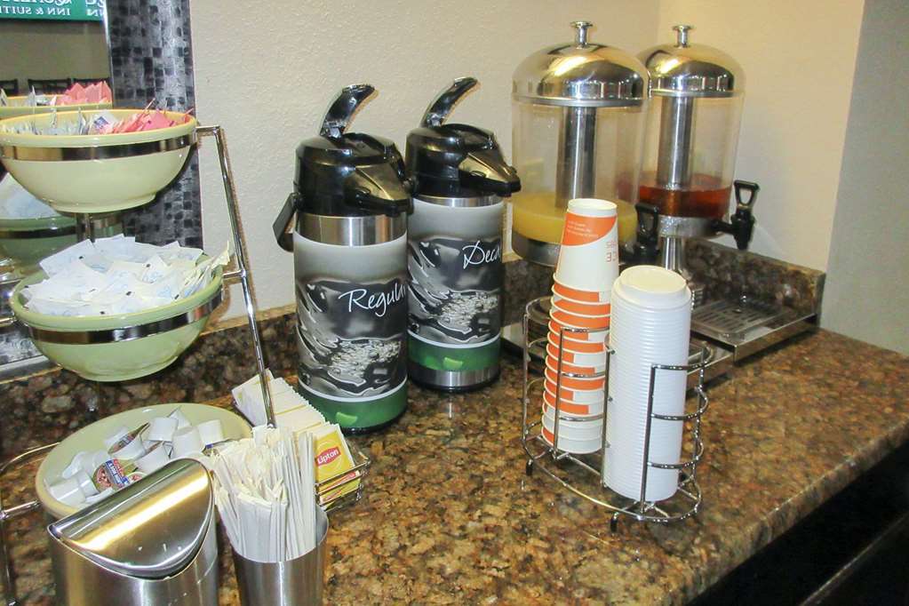 Quality Inn & Suites Brandenburg - Fort Knox Ресторан фото