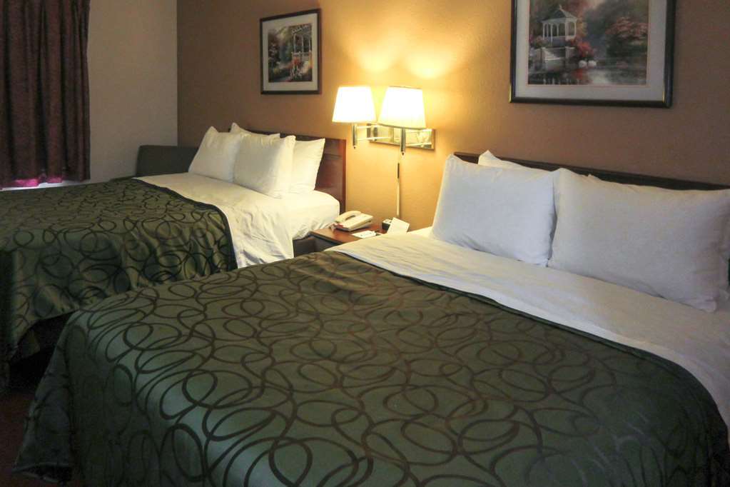 Quality Inn & Suites Brandenburg - Fort Knox Номер фото
