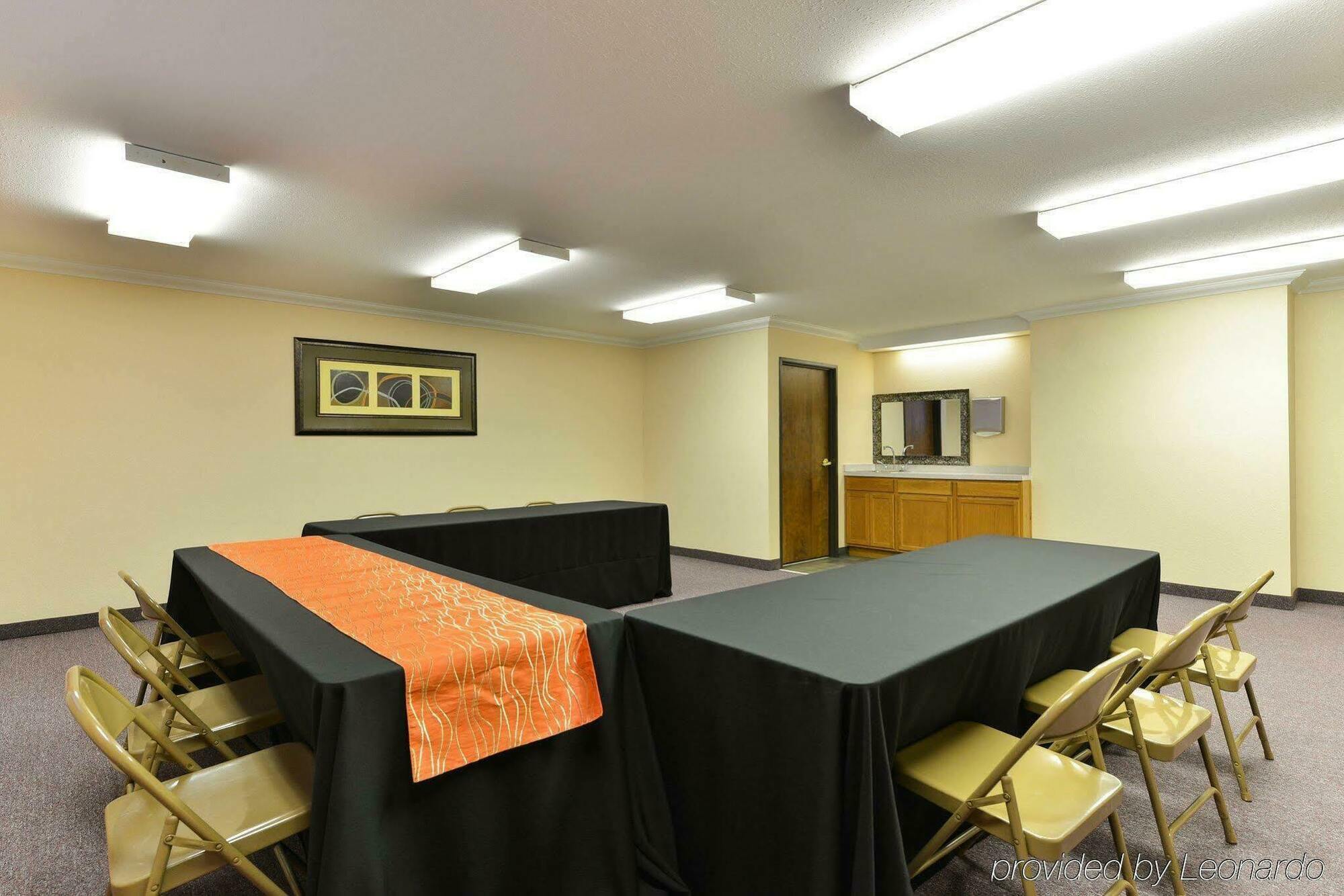 Quality Inn & Suites Brandenburg - Fort Knox Экстерьер фото